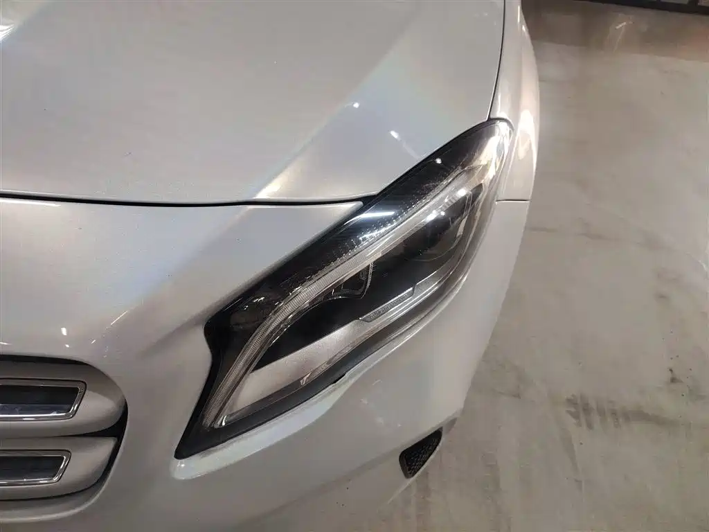 Mercedes-Benz GLA 2018 — фото 24