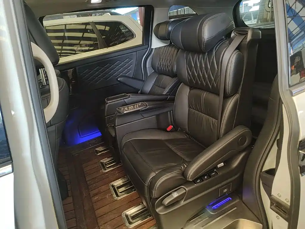 Honda Elysion 2021 — фото 17
