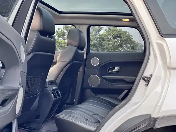 Land Rover Range Rover Evoque 2015