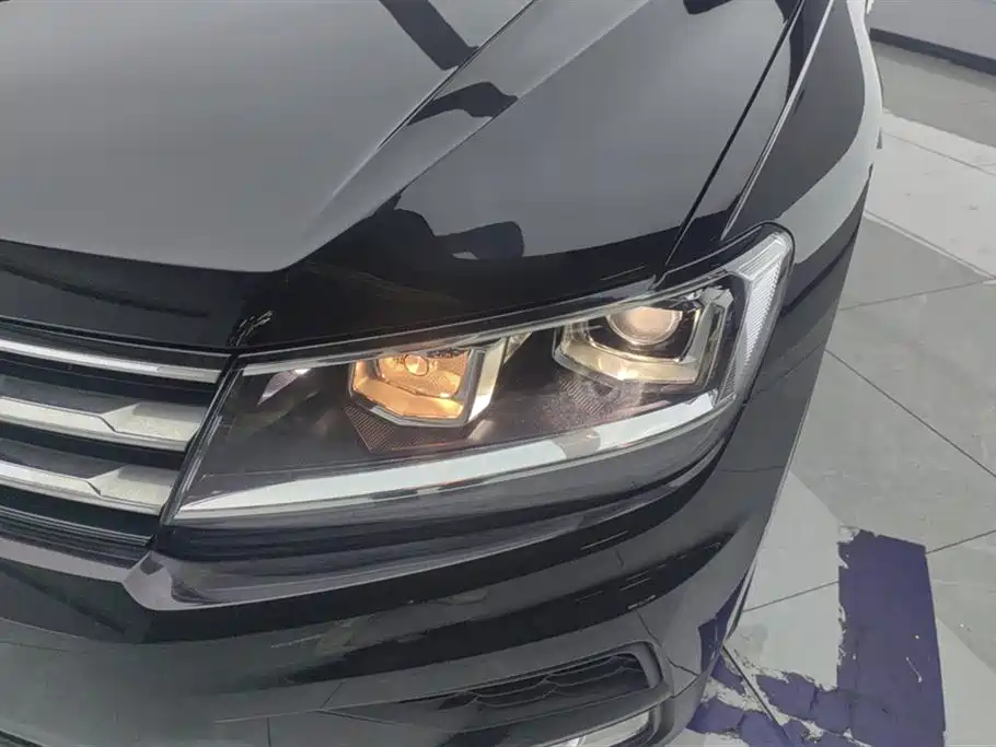Volkswagen Tiguan L 2021 — фото 5