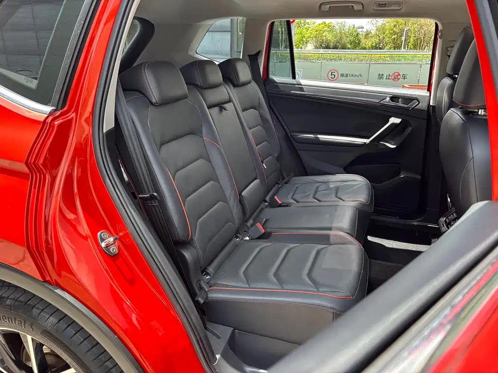 Volkswagen Tiguan L 2017 — фото 29
