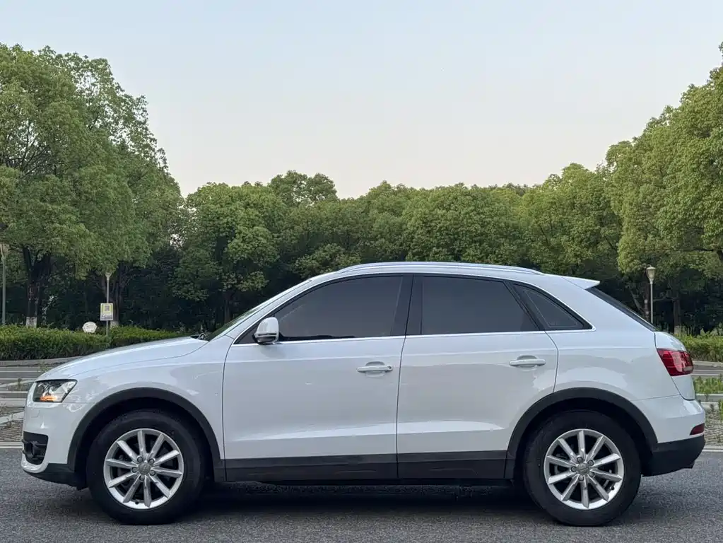 Audi Q3 2015 — фото 3