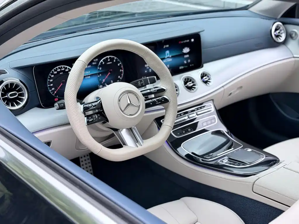 Mercedes-Benz E-Class 2022 — фото 8