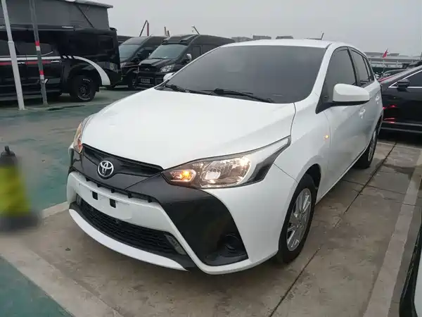 Toyota Yaris L 2017