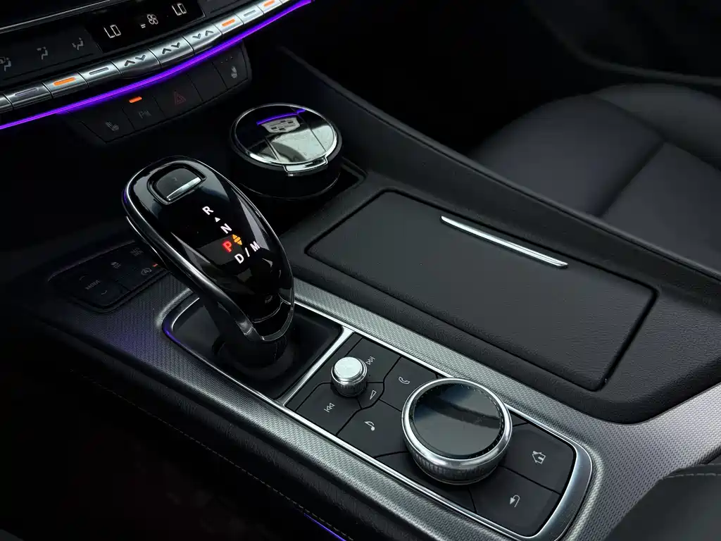 Cadillac CT5 2021 — фото 13