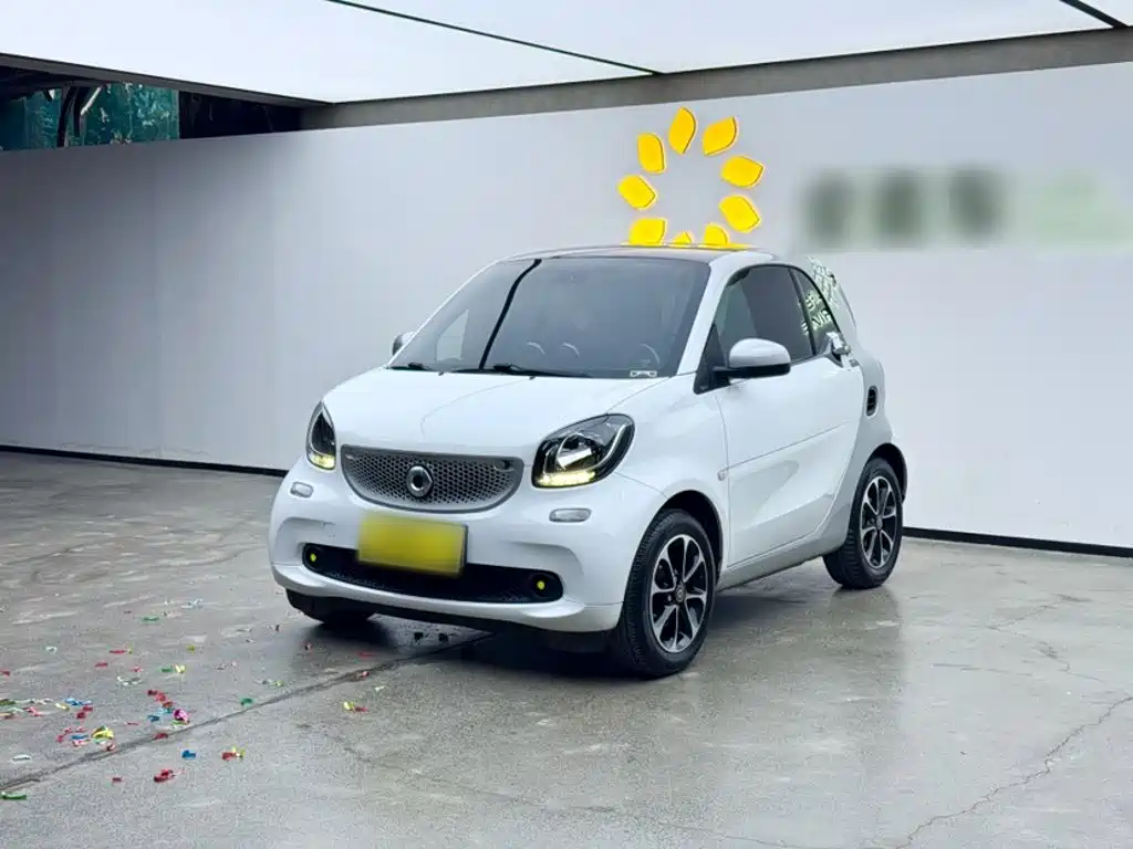 smart fortwo 2017 — фото 1