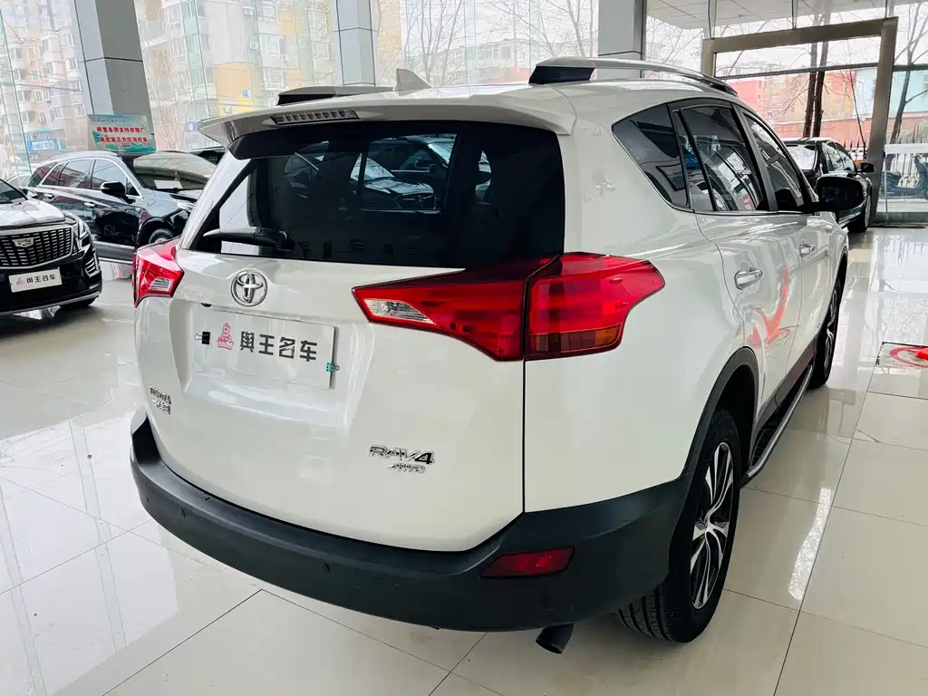Toyota RAV4 2016