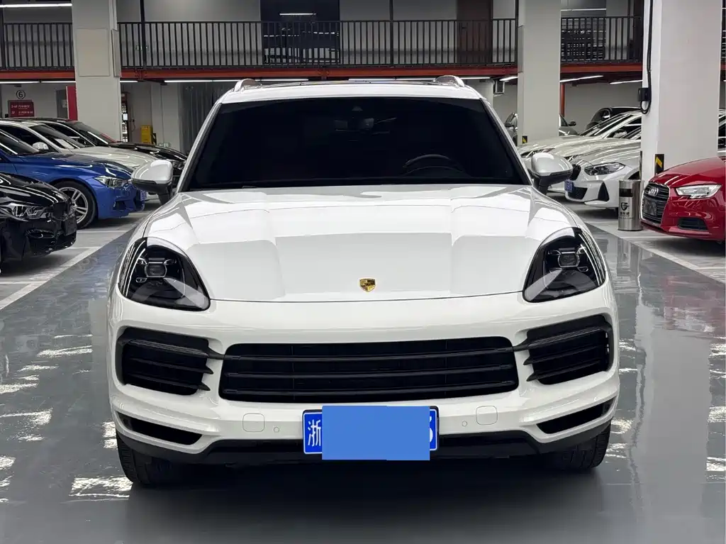 Porsche Cayenne 2019 — фото 2