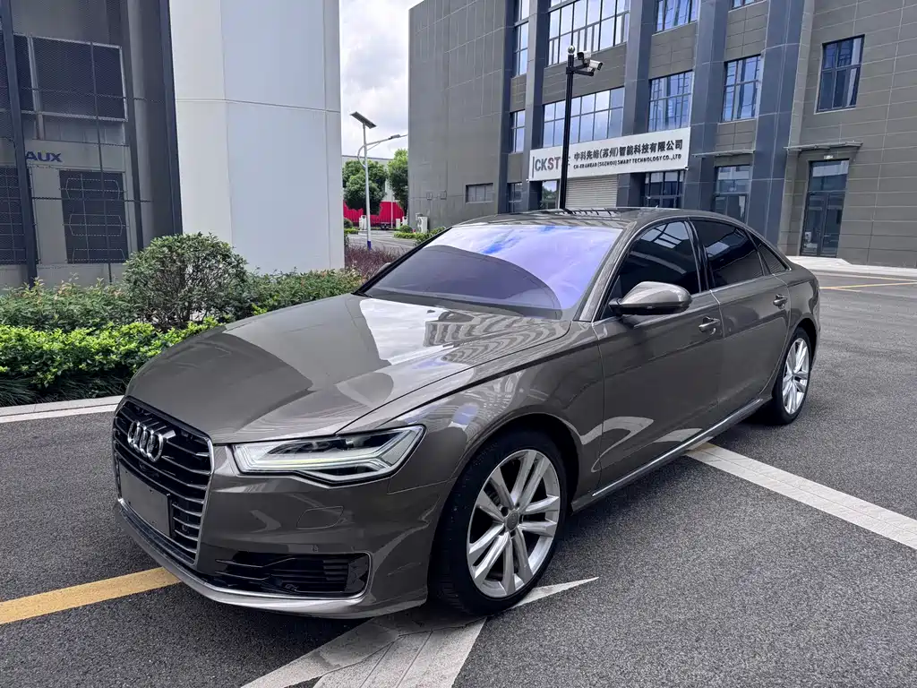 Audi A6L 2018 — фото 1