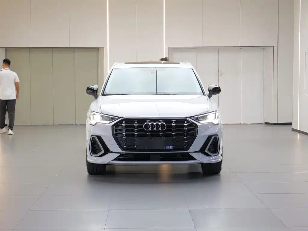 Audi Q3 2023