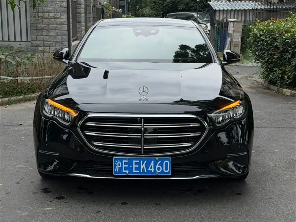 Mercedes-Benz E-Class 2024