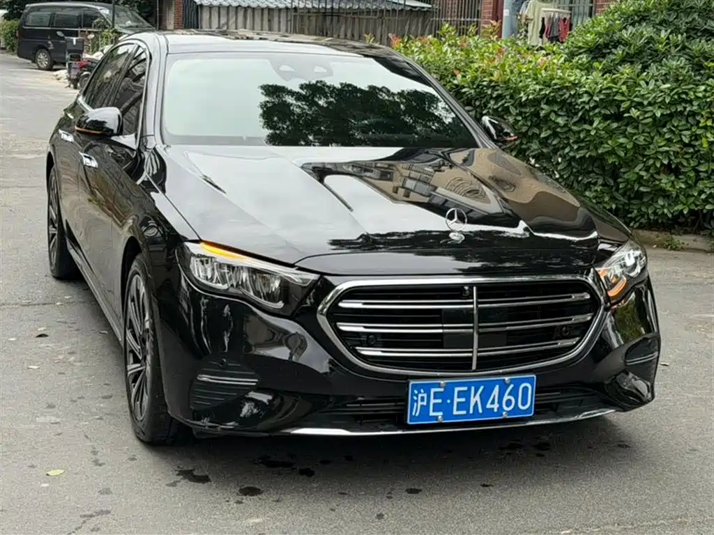 Mercedes-Benz E-Class 2024