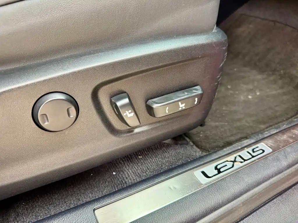 Lexus RX 2017 — фото 15