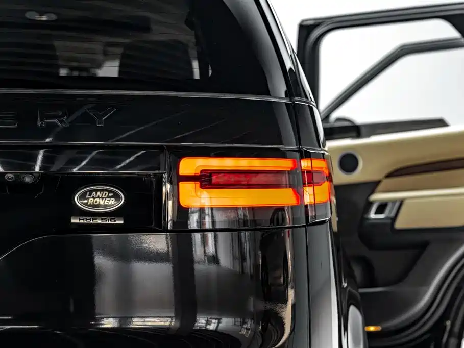 Land Rover Discovery 2019 — фото 36