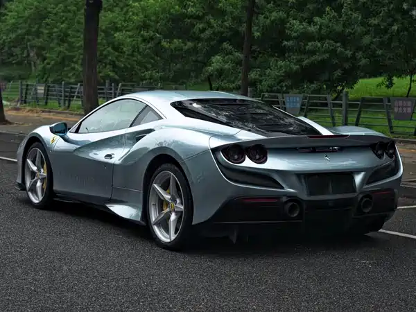 Ferrari F8 2023