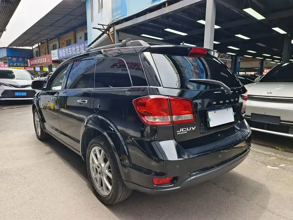 Dodge Journey 2016 — фото 14