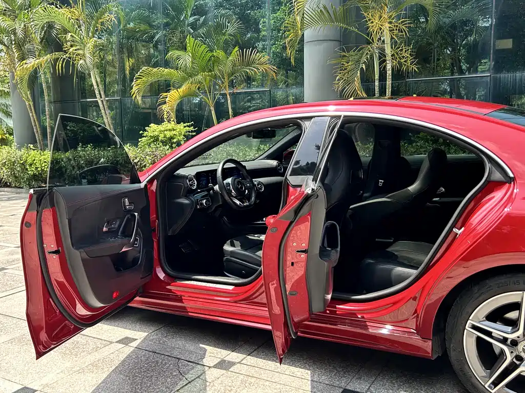 Mercedes-Benz CLA 2020 — фото 13