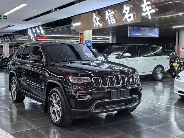 Jeep Grand Cherokee 2021