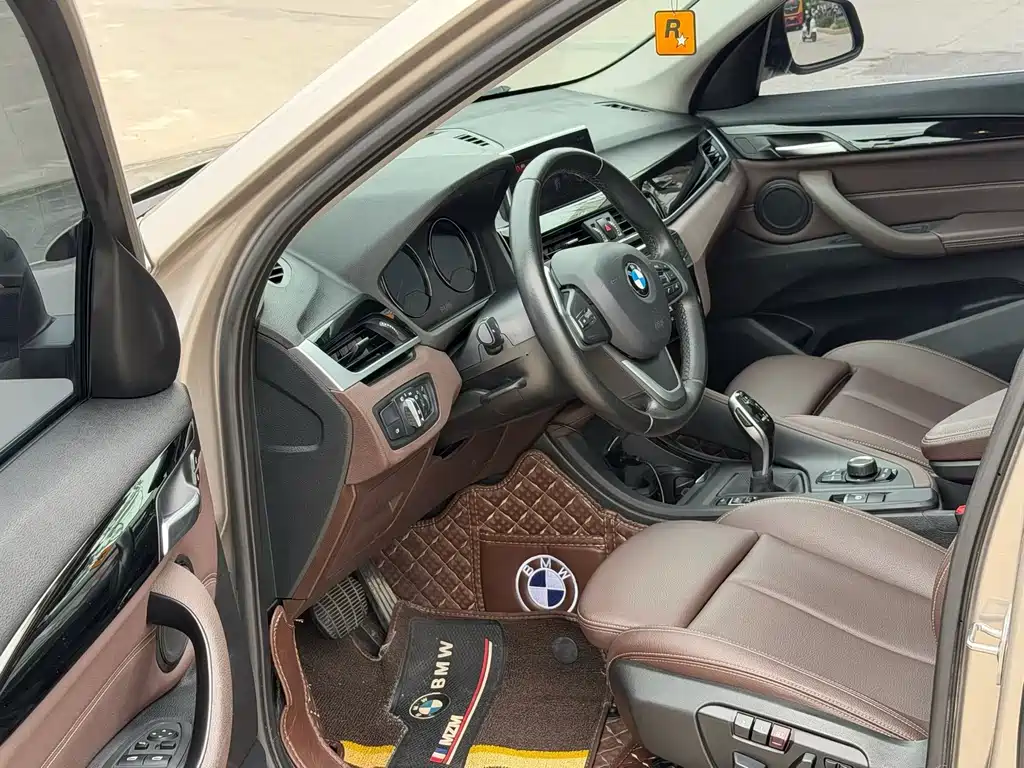 BMW X1 2020 — фото 4