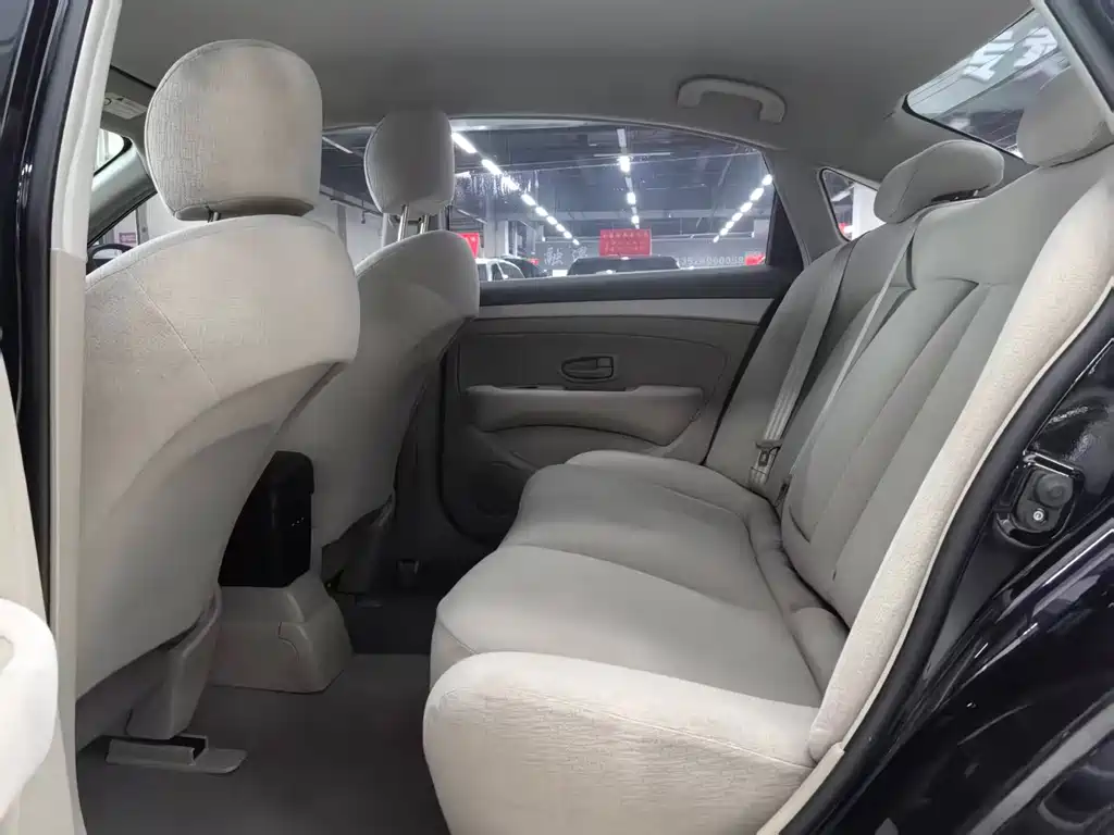 Nissan Sylphy 2015 — фото 9