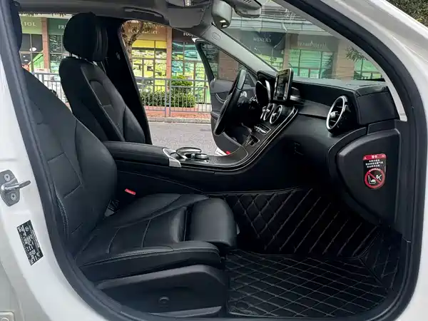 Mercedes-Benz C-Class 2018