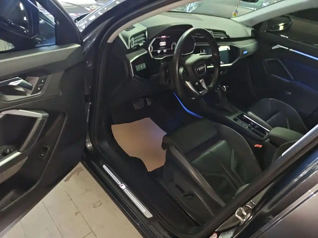 Audi Q3 Sportback 2022 — фото 16