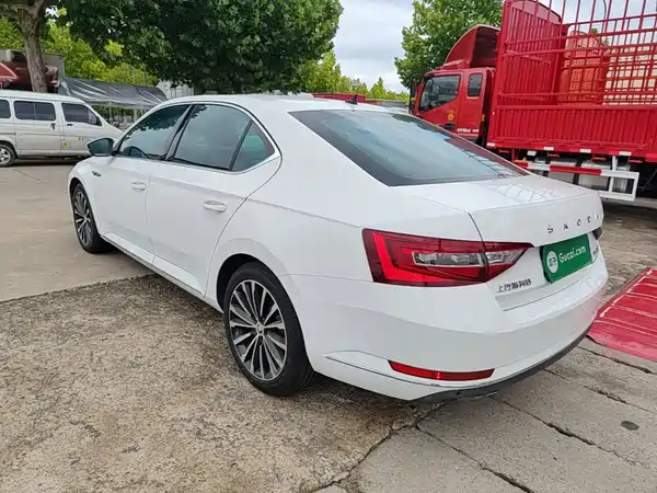 Skoda Superb 2019