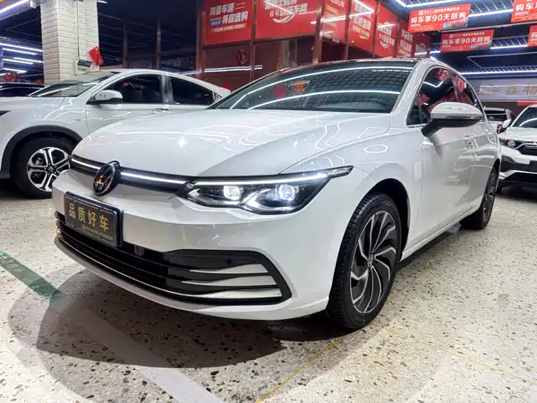 Volkswagen Golf 2022