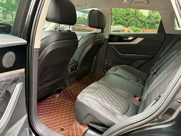 Hongqi HS5 2020
