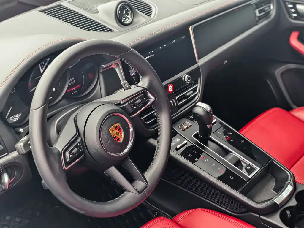 Porsche Macan 2022 — фото 12