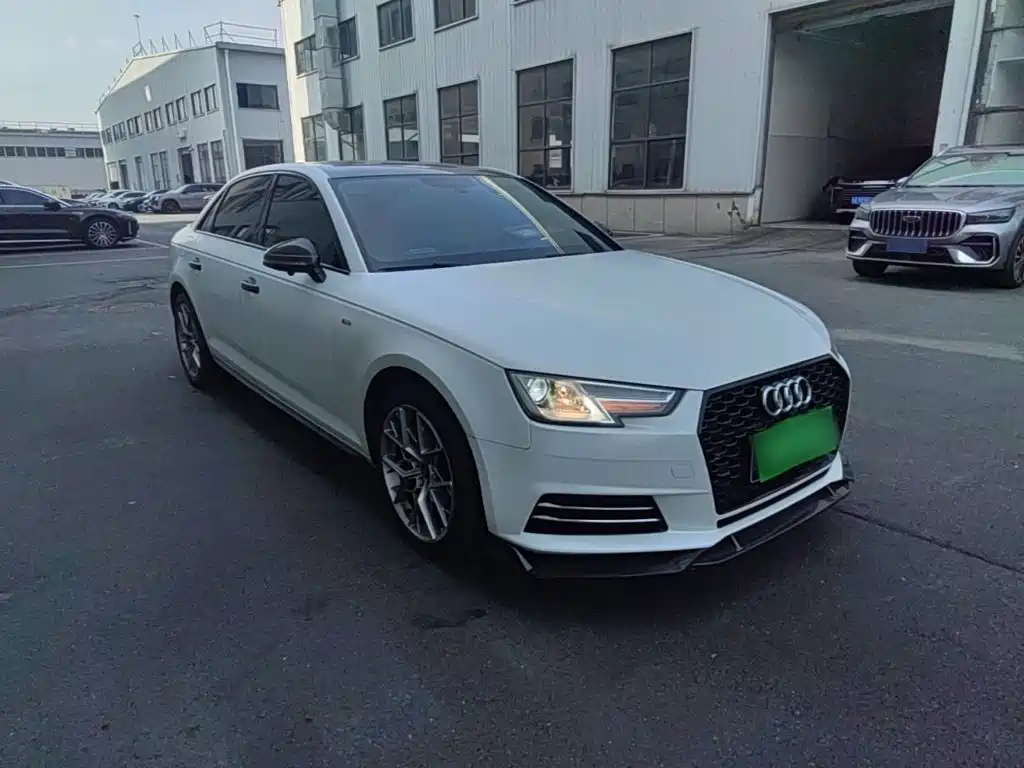Audi A4L 2018