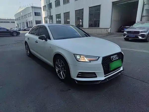 Audi A4L 2018
