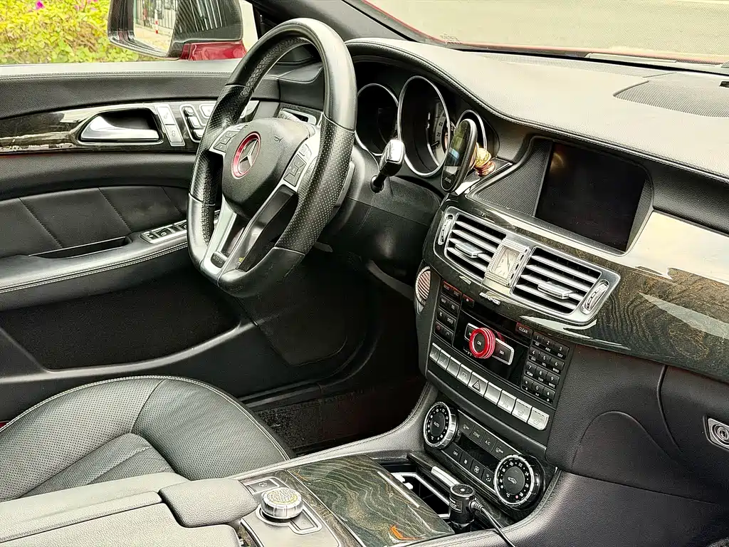 Mercedes-Benz CLS 2013 — фото 13