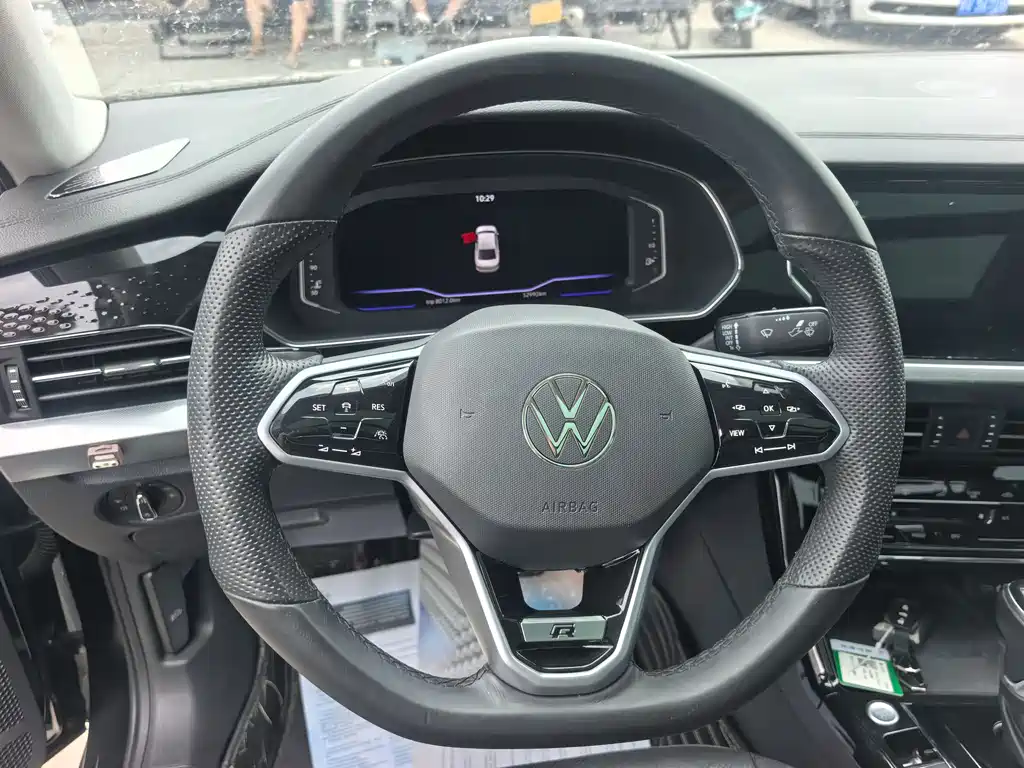 Volkswagen Passat 2022
