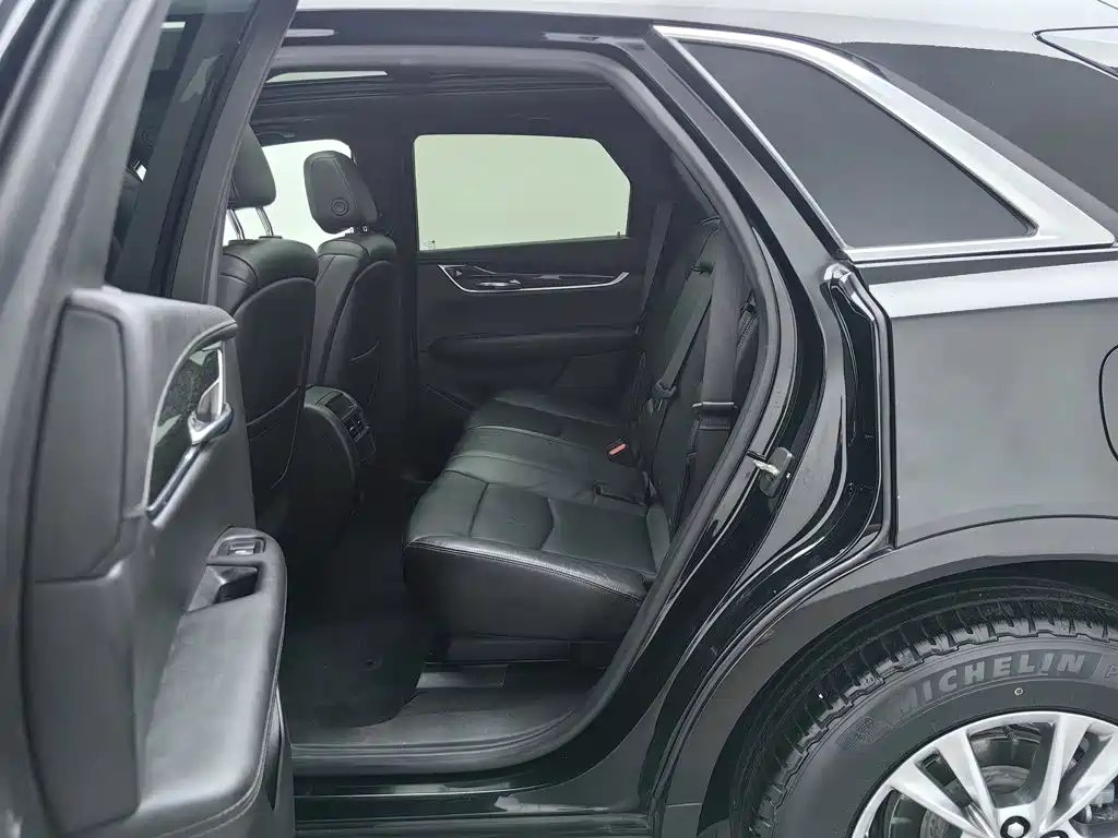 Cadillac XT5 2020 — фото 15