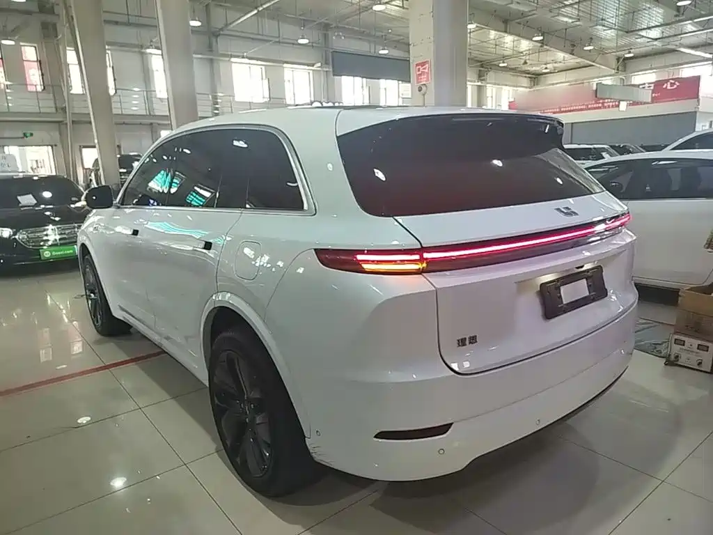 Li Auto Li L7 2024