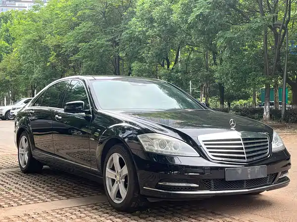 Mercedes-Benz S-Class 2013