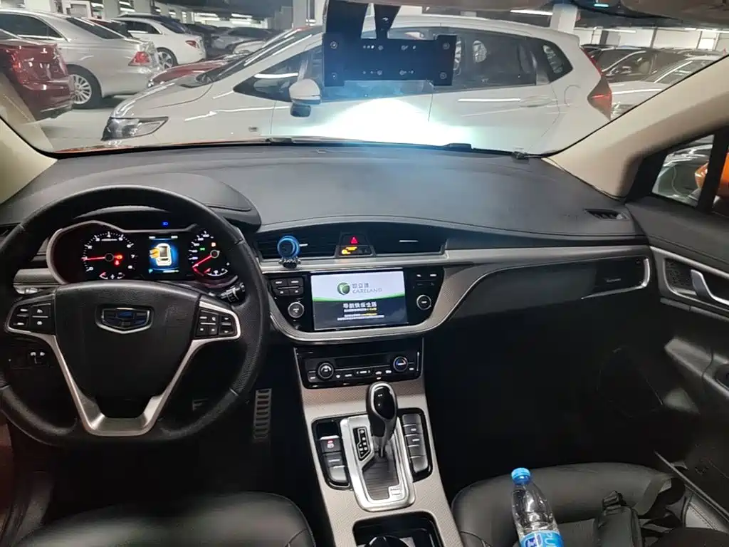 Geely Emgrand GS 2017 — фото 13