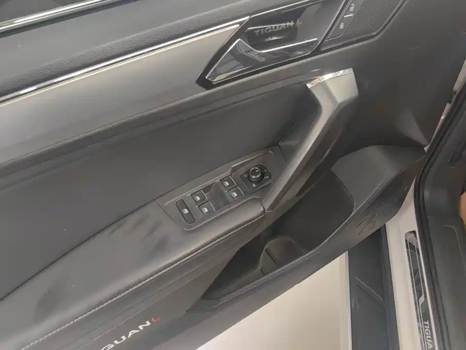 Volkswagen Tiguan L 2018
