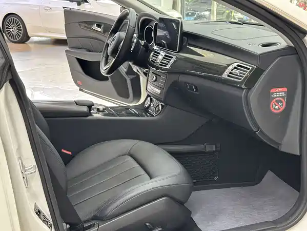 Mercedes-Benz CLS 2015