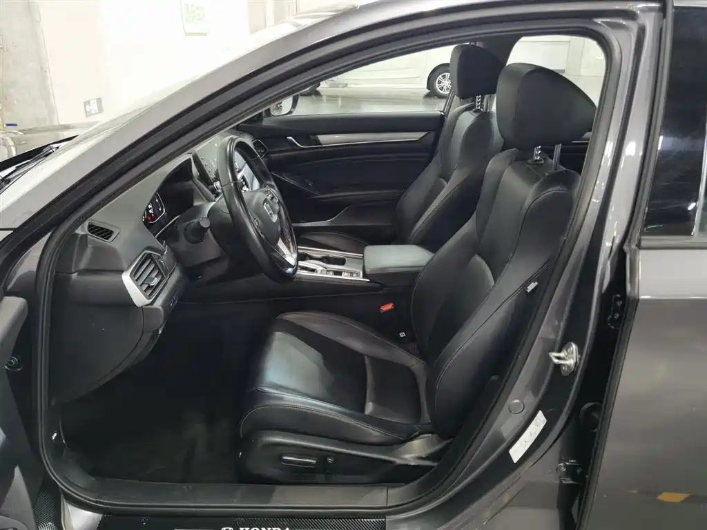 Honda Accord 2021 — фото 10