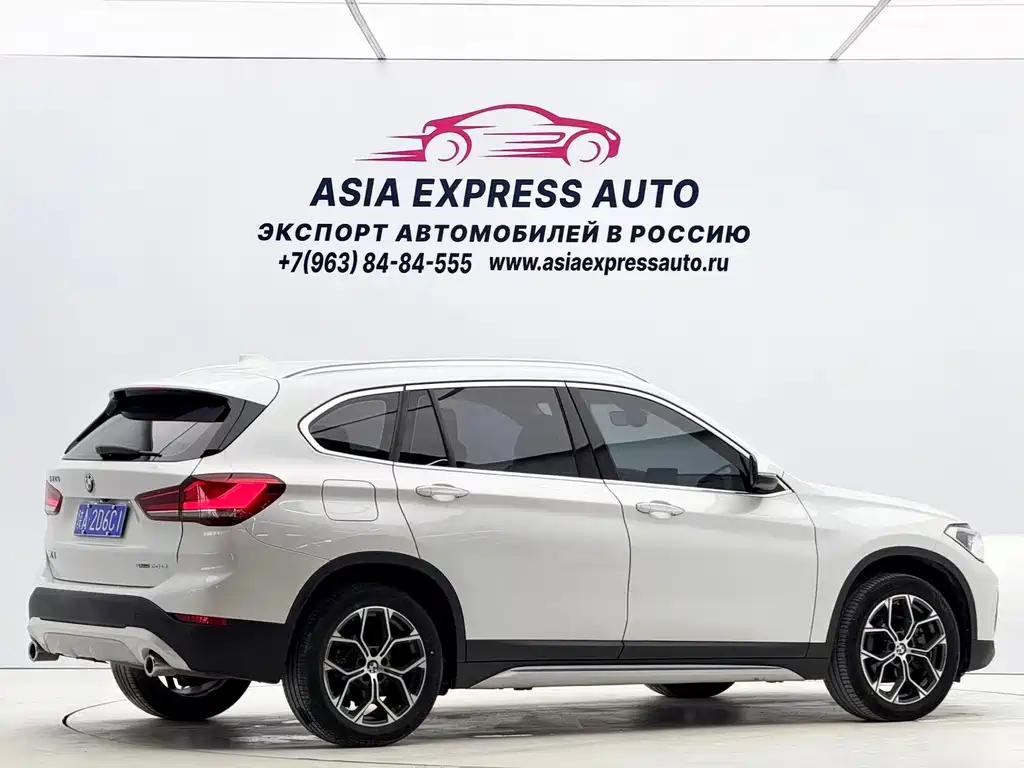 BMW X1 2022 — фото 4