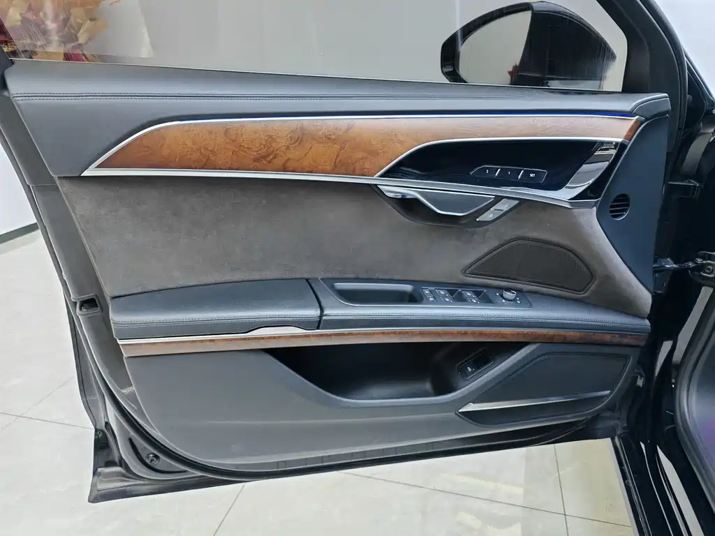 Audi A8 2019