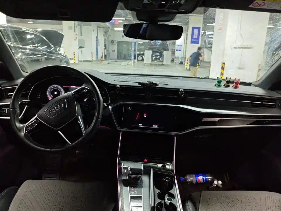 Audi A6L 2023
