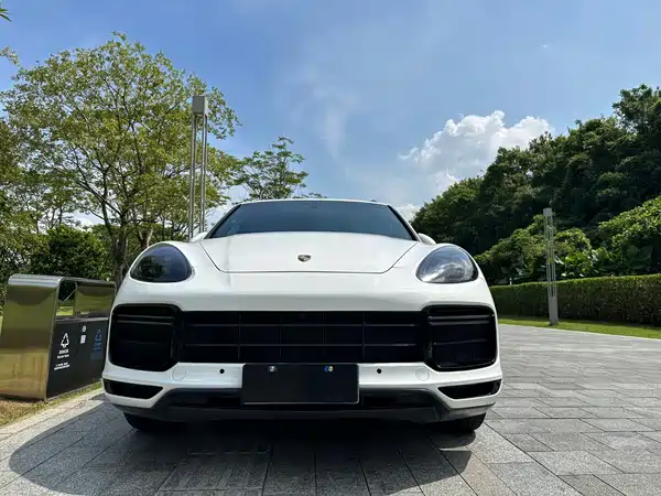 Porsche Cayenne 2014