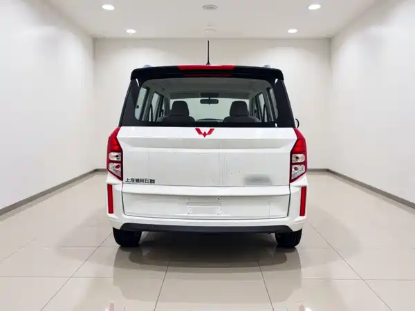 Wuling Hongguang PLUS 2026