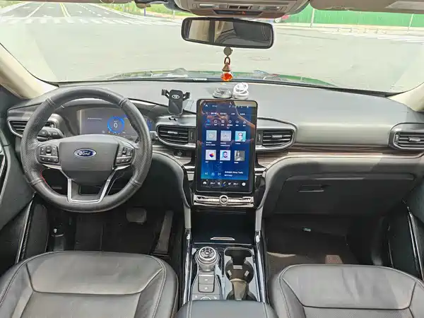 Ford Explorer 2022