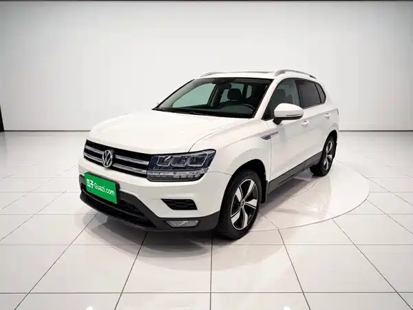 Volkswagen Tharu 2020