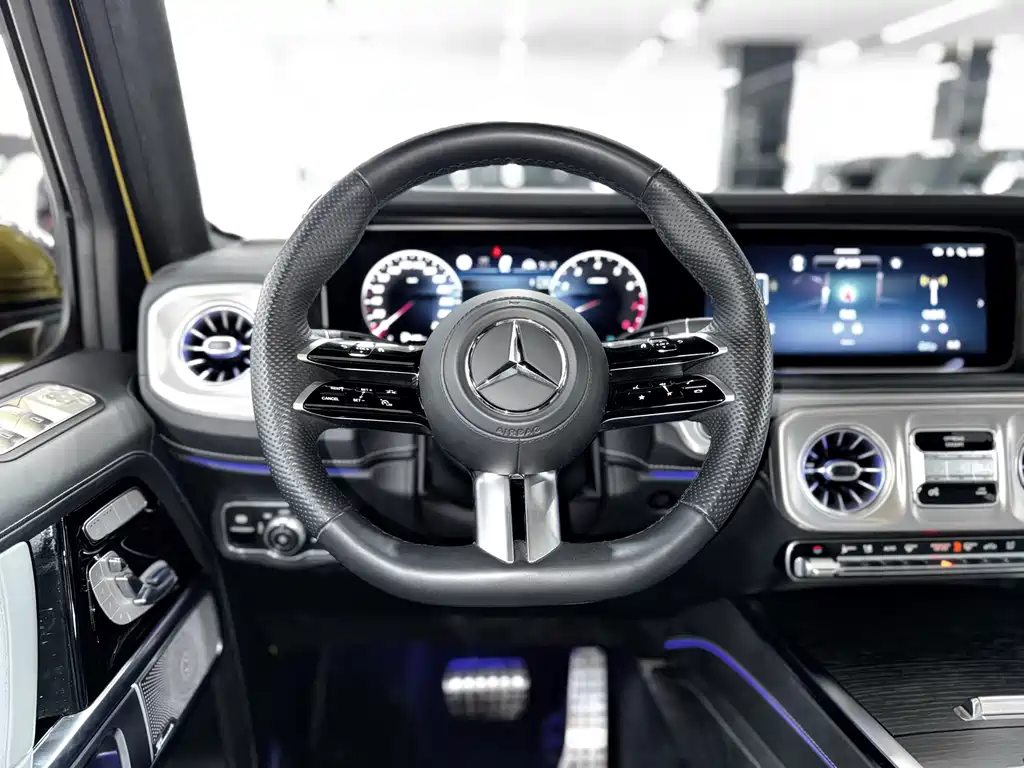 Mercedes-Benz G-Class 2025 — фото 13