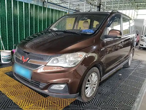 Wuling Hongguang 2016